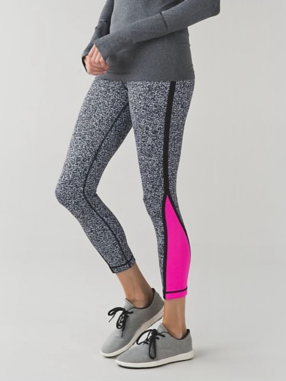 Lululemon Pace Tight Flashback White Black / Raspberry 4